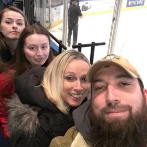 Meet your Posher, Casey